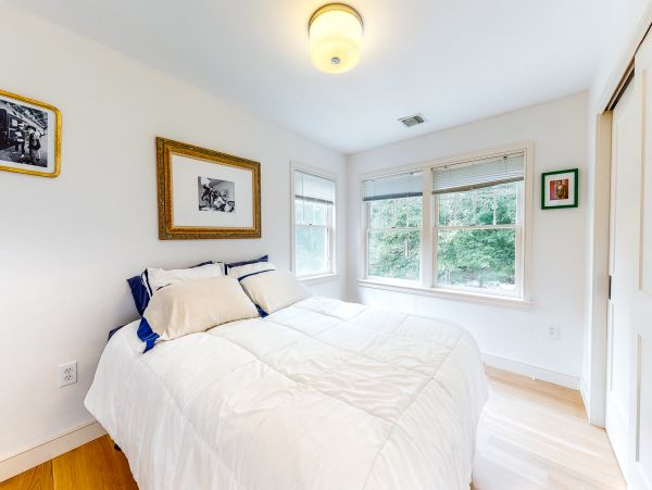 The Hamptons Four Bedroom Luxury Rental Vacation Pool Home