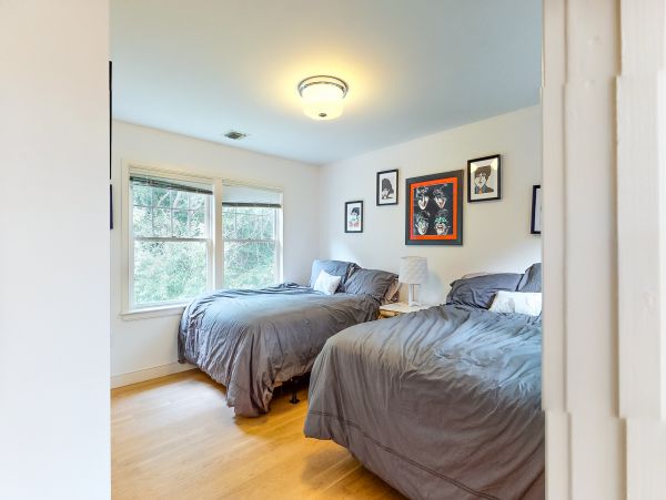 The Hamptons Four Bedroom Luxury Rental Vacation Pool Home