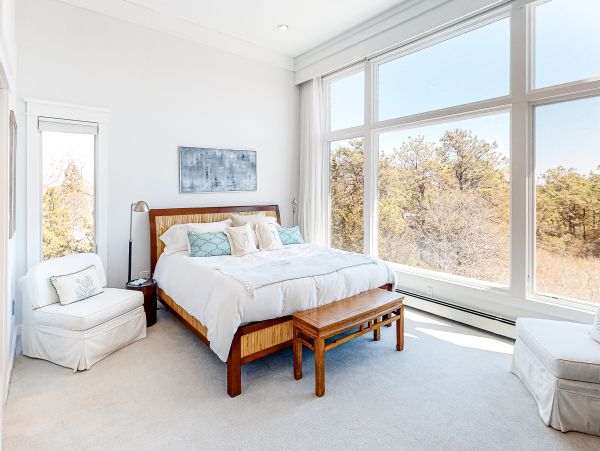 Amagansett Luxury Vacation Home Direct Access to Beach