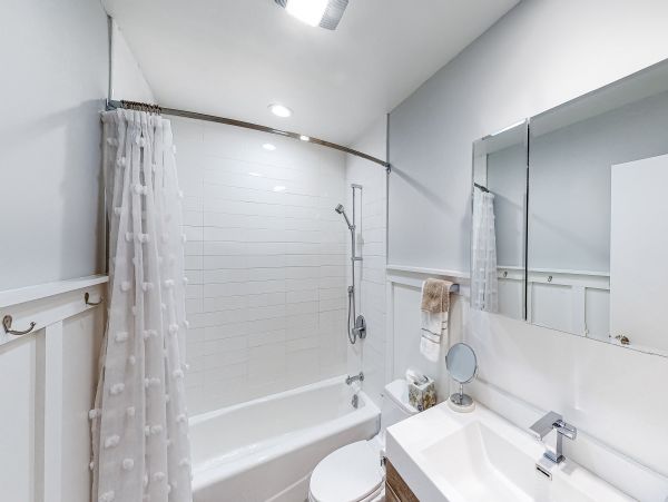 Amagansett Luxury Vacation Home Direct Access to Beach