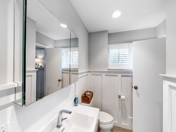 Amagansett Luxury Vacation Home Direct Access to Beach