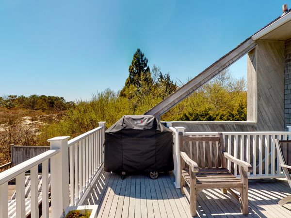 Amagansett Luxury Vacation Home Direct Access to Beach
