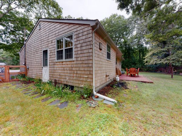 Three Bedroom Vacation Home Close to Both Bay & Ocean Beach