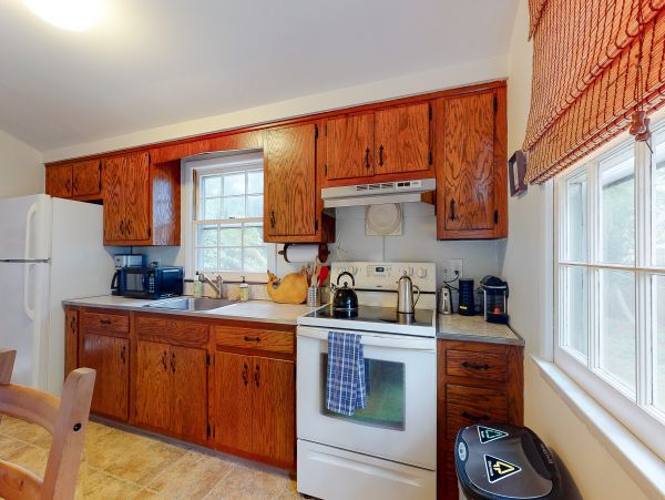 Three Bedroom Vacation Home Close to Both Bay & Ocean Beach