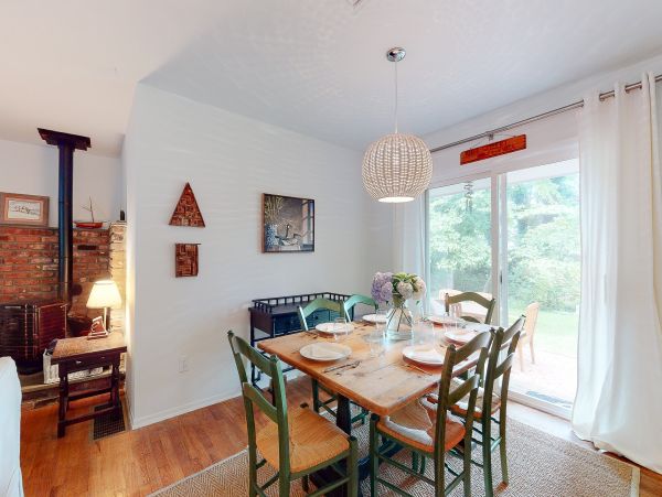 Three Bedroom Vacation Home Close to Both Bay & Ocean Beach