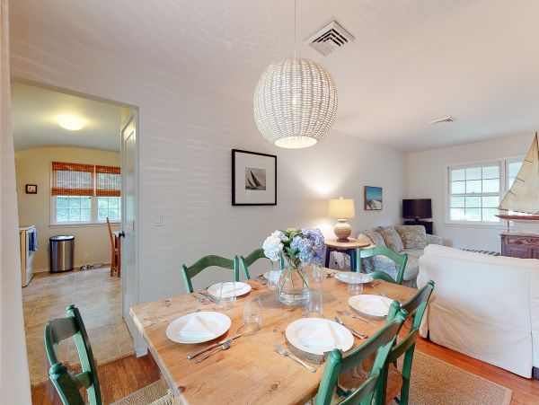 Three Bedroom Vacation Home Close to Both Bay & Ocean Beach