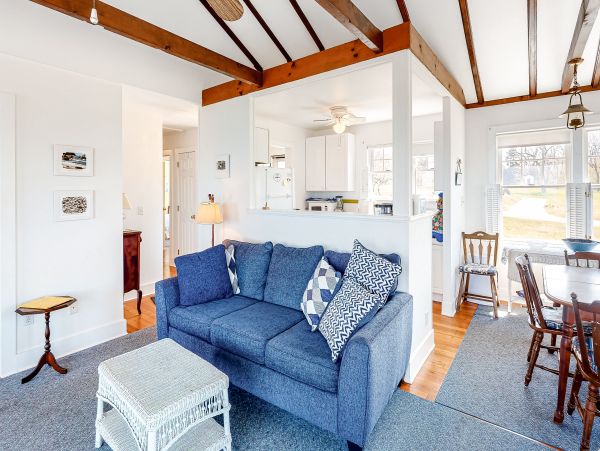 Beachfront Vacation Rental Hamptons East Marion