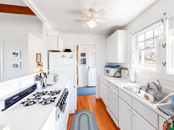Beachfront Vacation Rental Hamptons East Marion