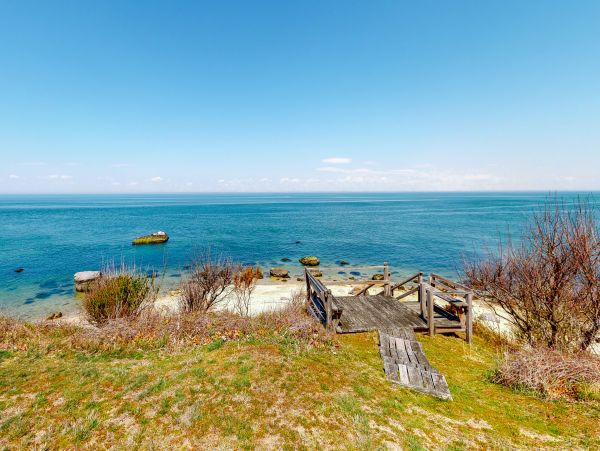 Beachfront Vacation Rental Hamptons East Marion