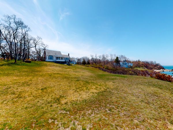 Beachfront Vacation Rental Hamptons East Marion