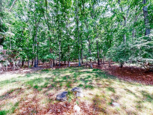 Charming Vacation Home in The Hamptons 6 Guests