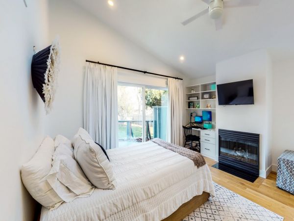 East Hamptons 4 Bedroom Vacation Home with Private Pool