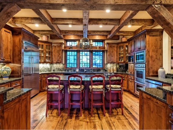 Ski in Ski Out Six Bedroom Luxury Estate in Snowmass Village