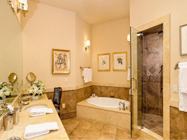 Ski in Ski Out Six Bedroom Luxury Estate in Snowmass Village
