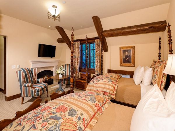 Ski in Ski Out Six Bedroom Luxury Estate in Snowmass Village