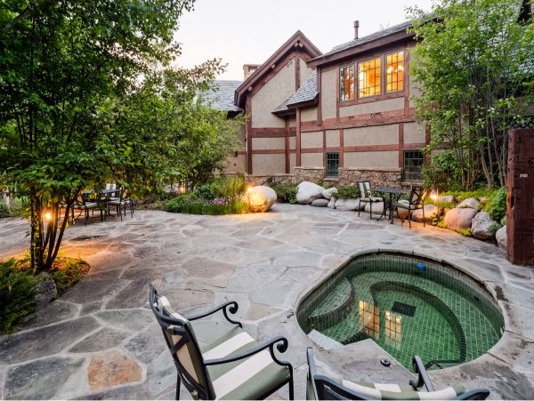 Ski in Ski Out Six Bedroom Luxury Estate in Snowmass Village