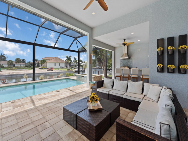 Luxury New Vacation Home on Marco Island