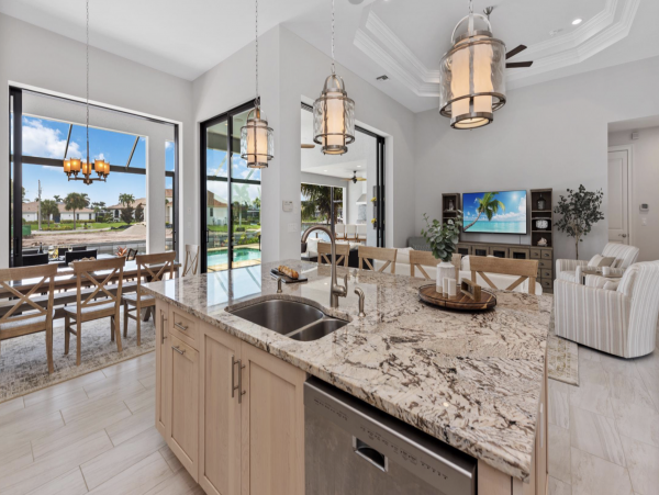 Luxury New Vacation Home on Marco Island