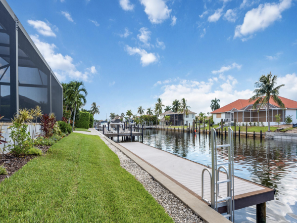 Luxury New Vacation Home on Marco Island