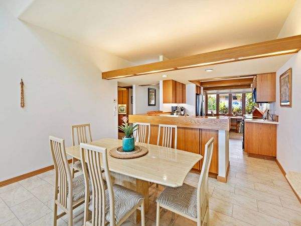 Luxury Oceanfront Vacation Home Two Bedroom In Lahaina