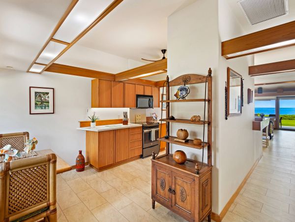 Luxury Oceanfront Vacation Home Two Bedroom In Lahaina