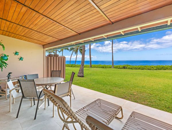 Luxury Oceanfront Vacation Home Two Bedroom In Lahaina