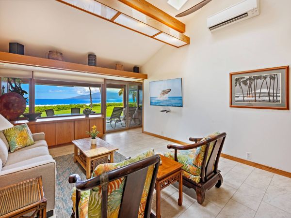 Luxury Oceanfront Vacation Home Two Bedroom In Lahaina