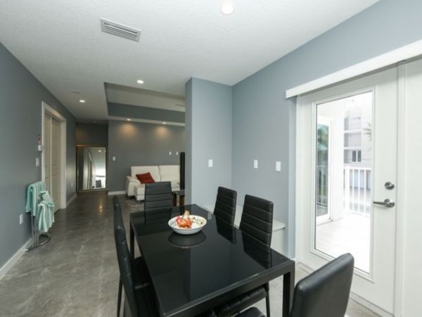 Siesta Key Three Bedroom Vacation Condo Sleeps 8 Guests