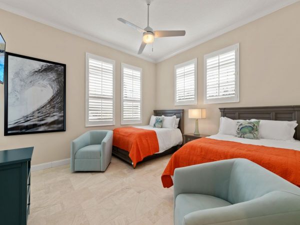 Beautiful & Spacious 3 Bedroom Home in Siesta Key Sleeps 10