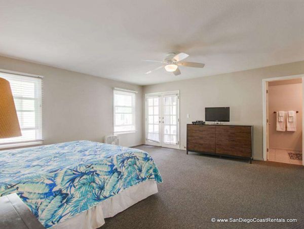 Mission Beach And Pacific Beach Condo 995520