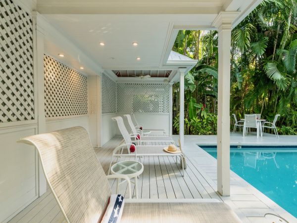 Key West Vacation Home With Private Pool Sleeps 12 Guests