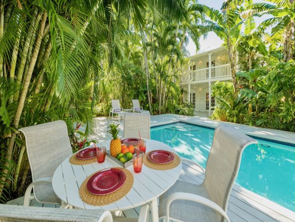 Key West Vacation Home With Private Pool Sleeps 12 Guests