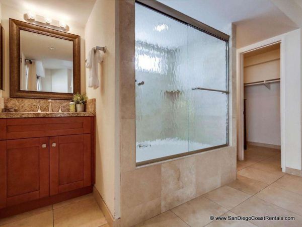 Mission Beach And Pacific Beach Condo 995529