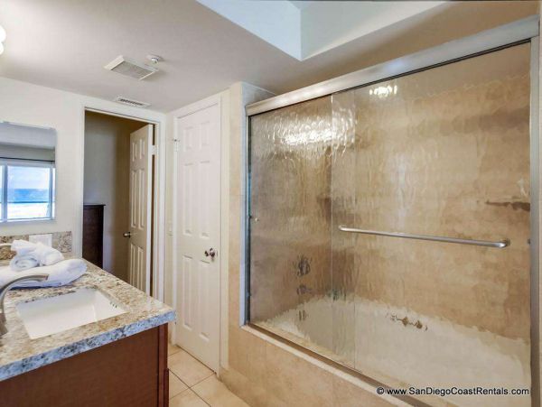 Mission Beach And Pacific Beach Condo 995529