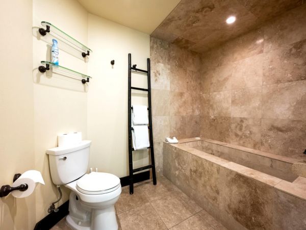 Kihei Stunning 3 Bedroom Vacation Beach Home Sleeps 12