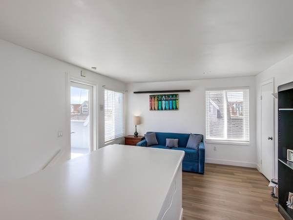 Lovely 4 Bedroom Rental with Charming Loft Sleeps 12 Guests