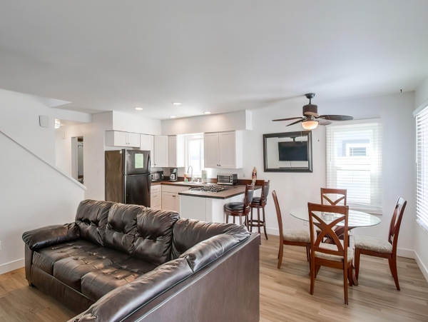 Lovely 4 Bedroom Rental with Charming Loft Sleeps 12 Guests