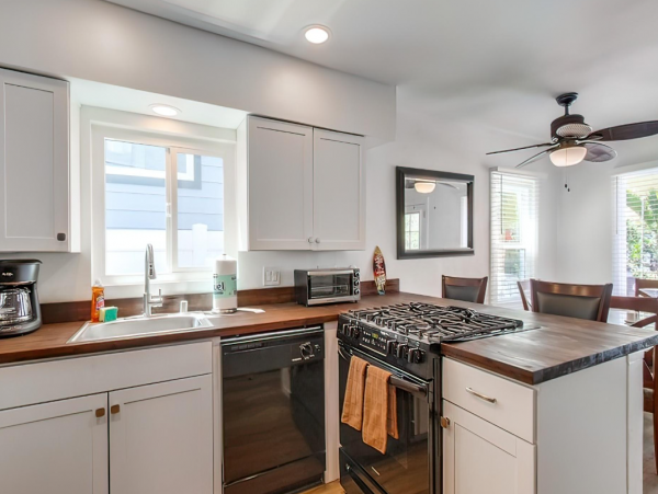 Lovely 4 Bedroom Rental with Charming Loft Sleeps 12 Guests