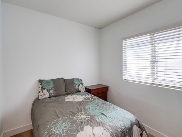 Lovely 4 Bedroom Rental with Charming Loft Sleeps 12 Guests