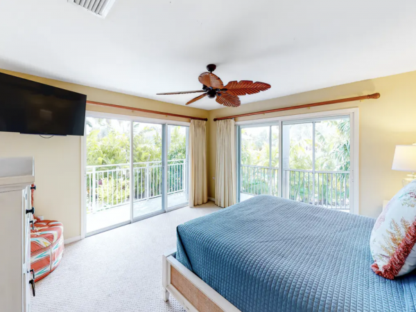Key Colony Two Level Family Home Private Pool Steps To Beach