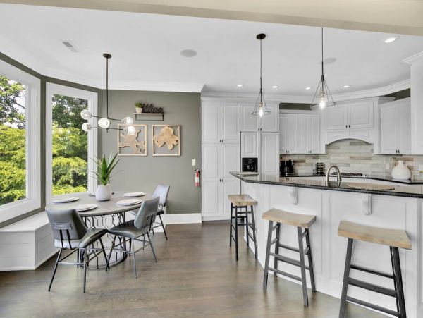 Luxury Lakefront Vacation Home With Boat Dock 16 Guests