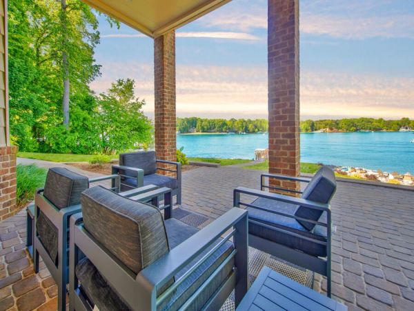 Luxury Lakefront Vacation Home With Boat Dock 16 Guests
