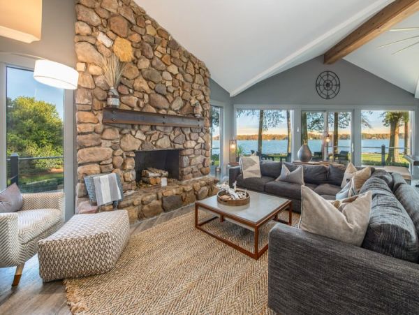 Mesmerizing Lake Views, Vacation Home Lake Norman 10 Guests