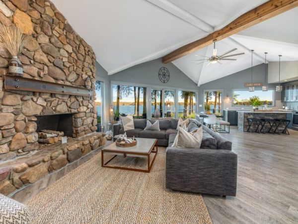 Mesmerizing Lake Views, Vacation Home Lake Norman 10 Guests