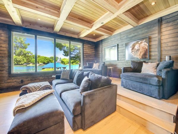 Lake Front Luxury Four Bedroom Home Lake Norman With Views