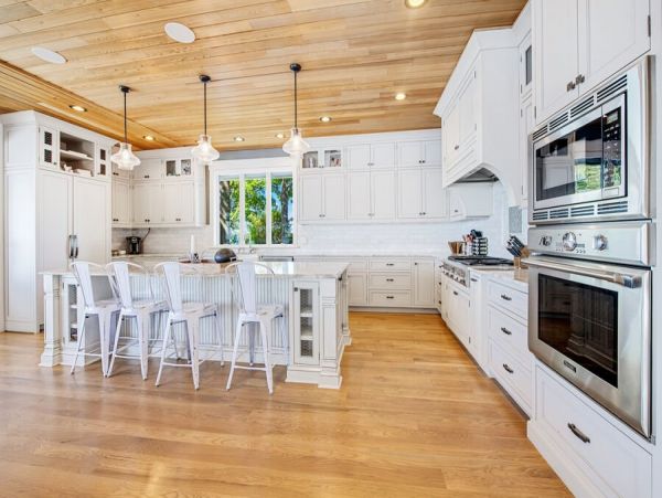 Lake Front Luxury Four Bedroom Home Lake Norman With Views