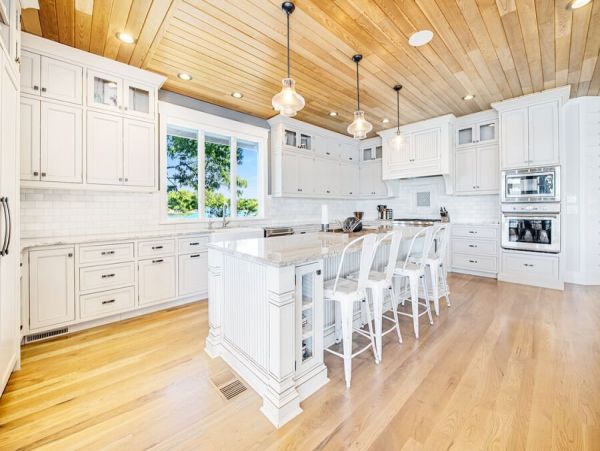 Lake Front Luxury Four Bedroom Home Lake Norman With Views