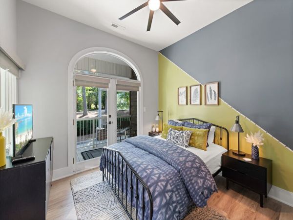 Beautiful 3 Bedroom Home in Lake Norman With Sandy Beach