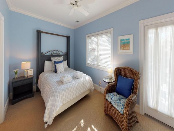 Seven Bedrooms Luxury Rental Home in Hilton Head Sleeps 23