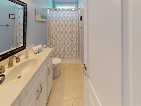 Seven Bedrooms Luxury Rental Home in Hilton Head Sleeps 23